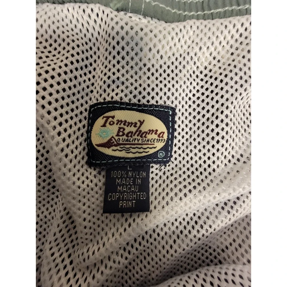 Tommy Bahama Paradise Nation Mens Swim Trunks Large Blue Ombre Tribal Hibiscus